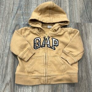 Tan Coloured Gap Sweatshirt